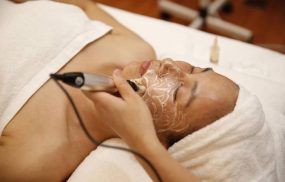 Thông tin cần biết về phương pháp cấy trắng da mặt